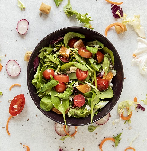 Kuzu Şiş Salata