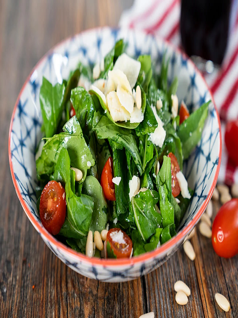 Kuzu Şiş Salata