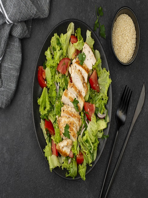 Kuzu Şiş Salata